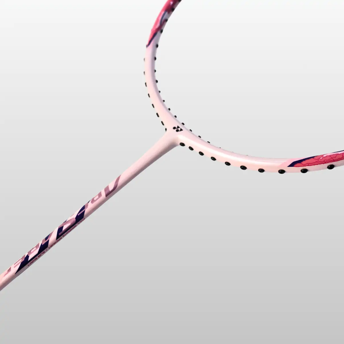 Yonex ARCSABER 8 羽毛球拍